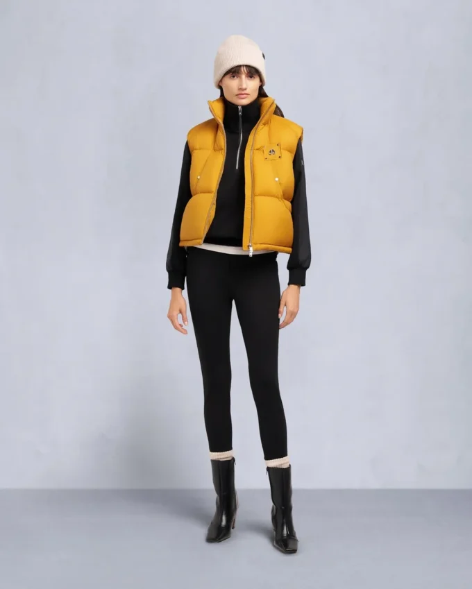 Akai Puffer Vest