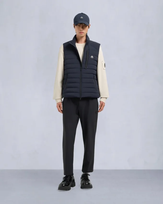 Atrium Vest