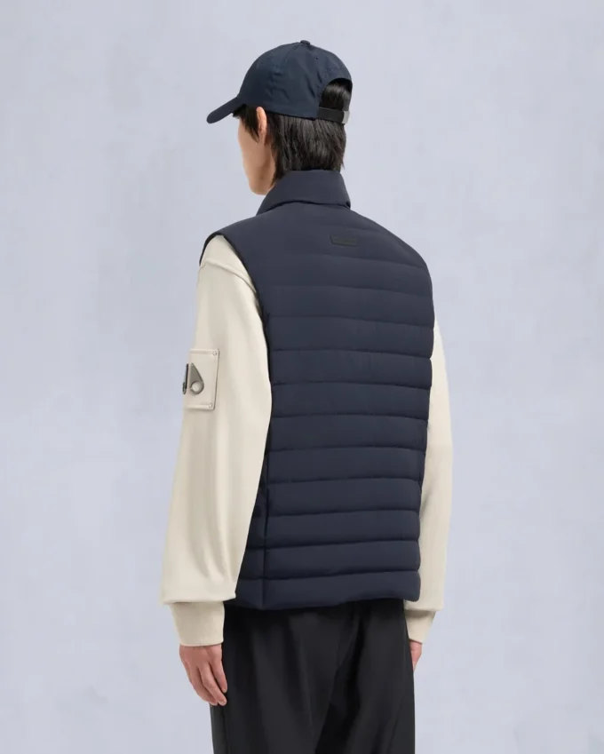 Atrium Vest