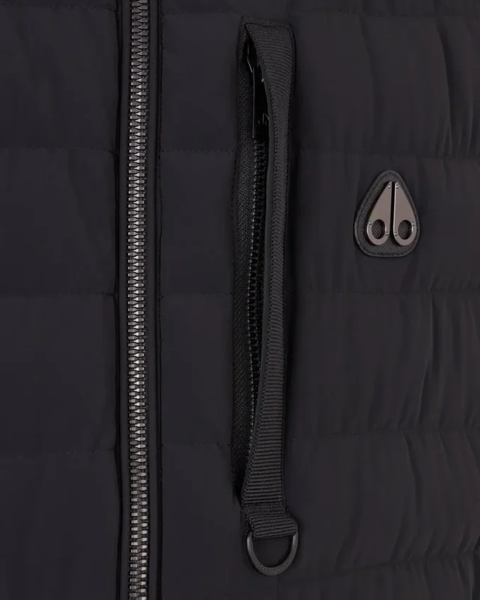 Atrium Vest