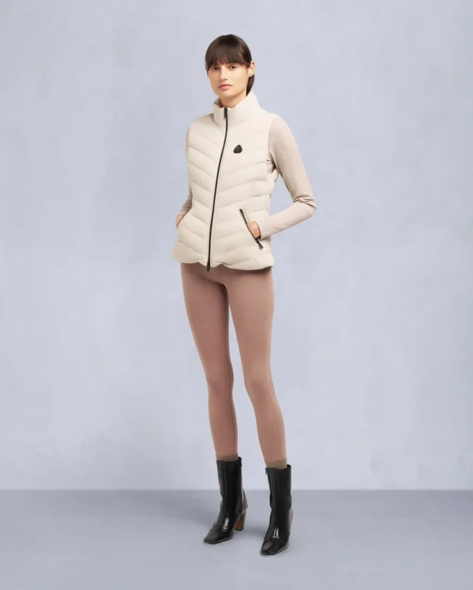 Elora Vest